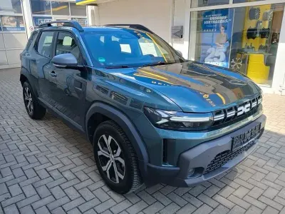 Gebraucht Dacia Duster 101 PS (74 kW) 2025 Zedergrünmetallic SUV