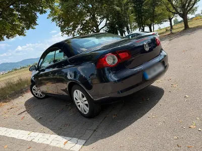 Gebraucht VW Eos 140 PS (102 kW) 2008 Blau Cabrio
