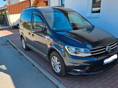 Usata VW Caddy Comfortline 102 CV (75 kW) 2019 Blu Monovolume