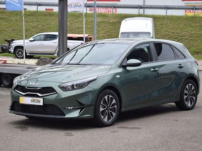 Grün Neu 2025 Kia Ceed Kleinwagen | 22.080 € (Guter Preis)