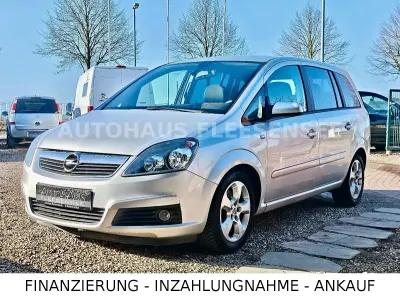 Usata Opel Zafira Sport 150 CV (110 kW) 2005 Argento Monovolume