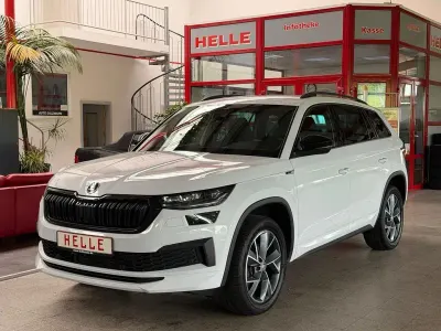 Gebraucht Skoda Kodiaq SportLine 150 PS (110 kW) 2023 Bila moon/moon white (metallic) SUV