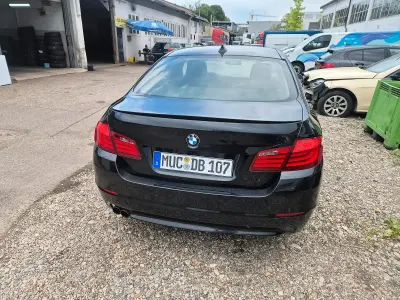 Gebraucht BMW 530 258 PS (189 kW) 2010 Schwarz Limousine