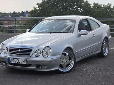 Mercedes CLK320