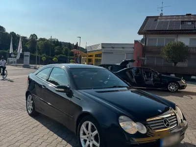 Gebraucht Mercedes CL220 150 PS (110 kW) 2002 Schwarz Coupé