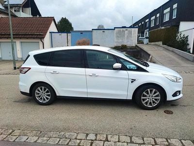 Gebraucht Ford S-MAX S 150 PS (110 kW) 2016 Weiß Van / Kleinbus