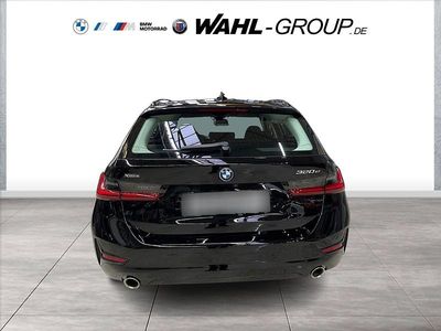 Schwarz Gebraucht 2021 BMW 320e Sport Line Kombi | 29.200 € (Etwas zu teuer)