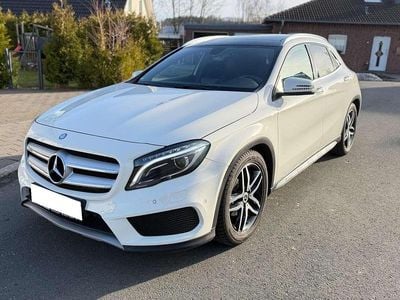 Gebraucht Mercedes GLA200 156 PS (114 kW) 2015 Calcitweiss  unilack SUV