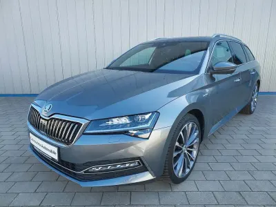 Usata Skoda Superb LAURIN & KLEMENT 200 CV (147 kW) 2023 Grigio Berlina