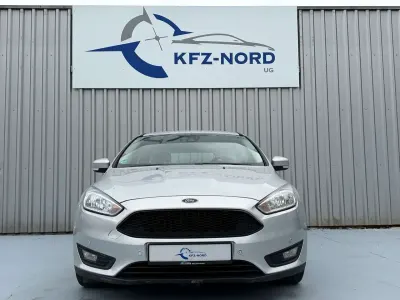 Gebraucht Ford Focus Trend 105 PS (77 kW) 2016 Polarsilber metallic Kombi