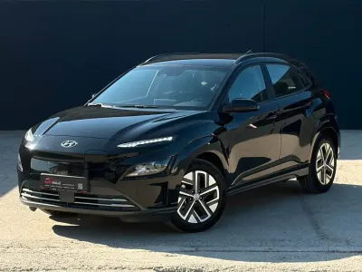 Gebraucht Hyundai Kona Select 100 kW (136 PS) 2022 Schwarz SUV