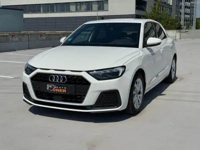 Gebraucht Audi A1 Sportback S-Line 110 PS (80 kW) 2021 Candy(b9a)/cortinaweiß sonder. Kleinwagen