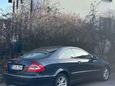 Second-hand Mercedes CLK240 Elegance 170 CP (125 kW) 2002 Negru