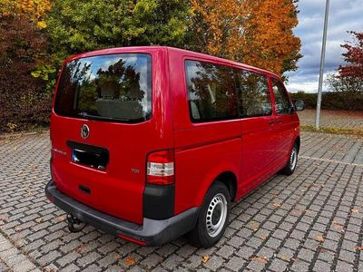 Gebraucht VW Transporter 102 PS (75 kW) 2014 Rot Van
