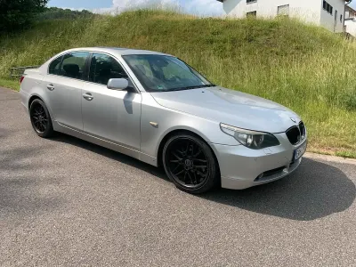 Usata BMW 520 170 CV (125 kW) 2004 Argento Berlina