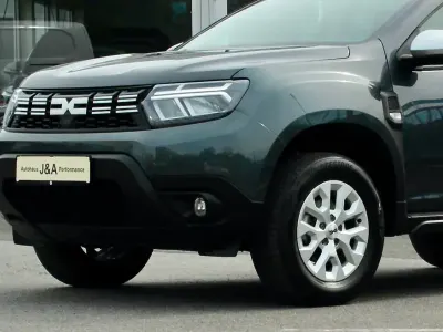 Gebraucht Dacia Duster Expression 91 PS (66 kW) 2023 Grau SUV