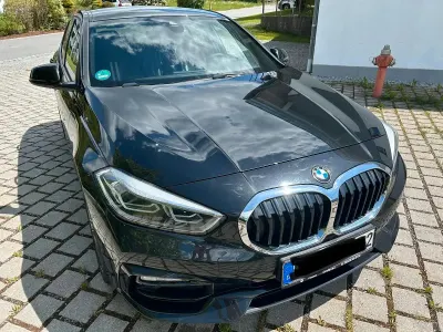 Gebraucht BMW 118 Advantage 140 PS (102 kW) 2020 Schwarz Kleinwagen