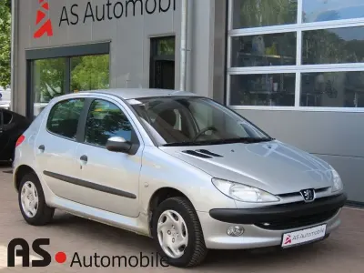 Gebraucht Peugeot 206 Premium 75 PS (55 kW) 2003 Grau Limousine