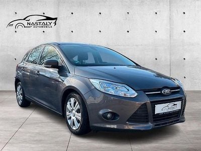 Usata Ford Focus Trend 125 CV (91 kW) 2014 Marrone Berlina