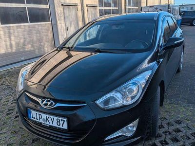 Gebraucht Hyundai i40 Style 136 PS (100 kW) 2013 Schwarz Kombi