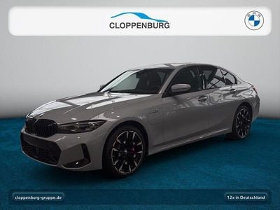 Neu BMW 330e Shadowline 292 PS (214 kW) 2026 Grau Limousine