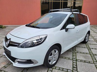 Weiß Gebraucht 2016 Renault Scénic III Authentique Van / Kleinbus | 7.790 € (Teuer)