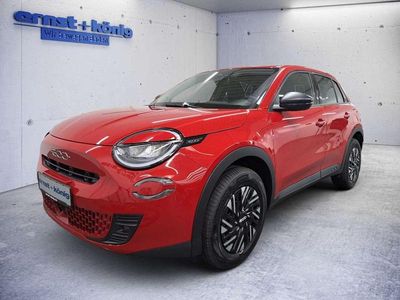 Neu Fiat 600 101 PS (74 kW) 2025 Passione rot SUV