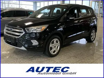Gebraucht Ford Kuga 150 PS (110 kW) 2017 Schwarz SUV