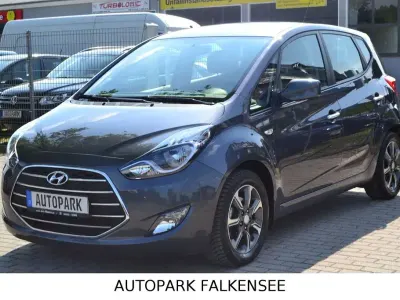Gebraucht Hyundai ix20 125 PS (91 kW) 2019 Grau Kleinwagen