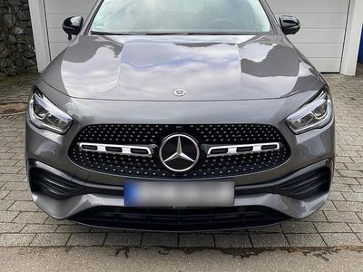 Gebraucht Mercedes GLA200 148 PS (108 kW) 2023 Grau SUV