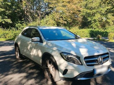 gebraucht Mercedes GLA180 urban Bi-xenon mit Neuer Motor nur 24377km