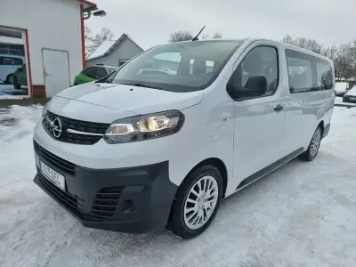 Używany Opel Zafira Life Edition 177 KM (130 kW) 2023 Biały Minivan