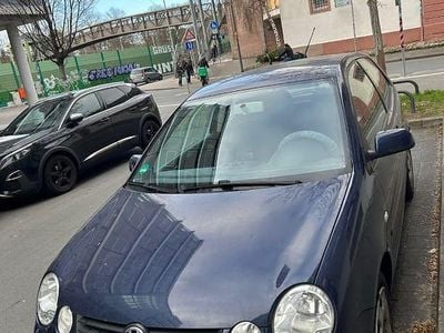 Gebraucht VW Polo Comfortline 75 PS (55 kW) 2002 Blau Kleinwagen