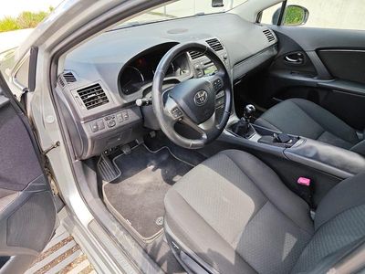 Gebraucht Toyota Avensis T2 126 PS (92 kW) 2009 Grau Kombi