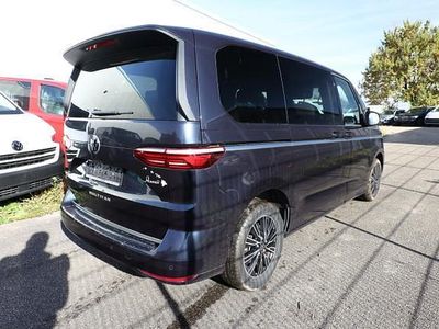 Gebraucht VW T7 Style 150 PS (110 kW) 2024 Starlight blue metallic starlight blue metallic Van