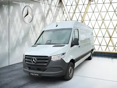 Gebraucht Mercedes Sprinter 170 PS (125 kW) 2025 Arktikweiß Van