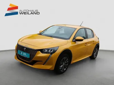 Gebraucht Peugeot 208 Active 100 kW (136 PS) 2022 Gelb Kleinwagen
