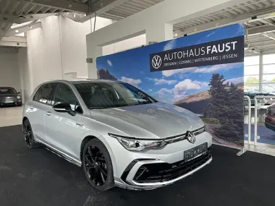 Brugt VW Golf VIII Style 131 HK (96 kW) 2024 Sølv Sedan