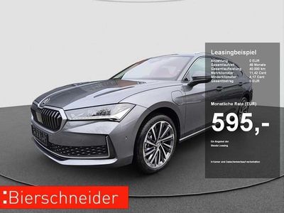 Grau Gebraucht 2025 Skoda Superb LAURIN & KLEMENT Kombi | 47.990 € (Fairer Preis)