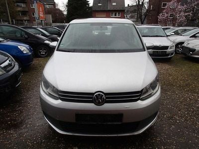 Second-hand VW Touran 105 CP (77 kW) 2012 Argintiu Monovolum