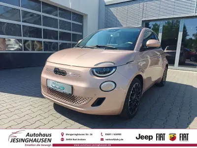 Gebraucht Fiat 500e La Prima 86 kW (118 PS) 2023 Colore esterno (rose gold) Cabrio
