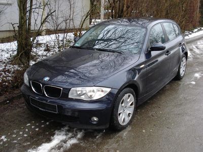 gebraucht BMW 118 d Limousine 5-türig, Monacoblau