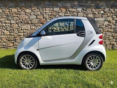Gebraucht Smart ForTwo Cabrio 84 PS (61 kW) 2011 Weiß Cabrio