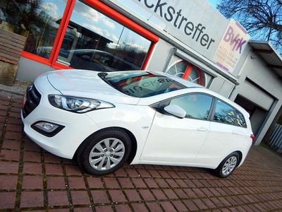 Gebraucht Hyundai i30 Classic 101 PS (74 kW) 2017 Weiß Kombi