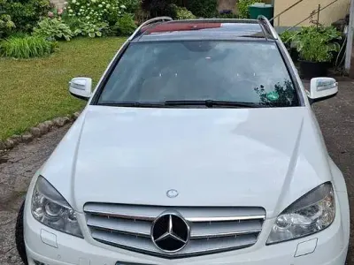 Gebraucht Mercedes 220 170 PS (125 kW) 2008 Weiß Kombi