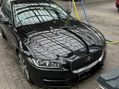 Gebraucht Jaguar XE Prestige 179 PS (131 kW) 2016 Schwarz Limousine