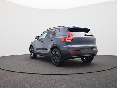 Neu Volvo XC40 Plus 197 PS (144 kW) 2026 Denim blau metallic denim blau metallic SUV