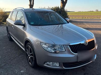 Gebraucht Skoda Superb 160 PS (117 kW) 2010 Braun Kombi