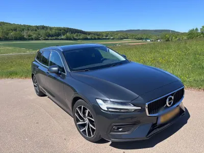 Occasion Volvo V60 Momentum 190 ch (139 kW) 2019 Andere farben Break