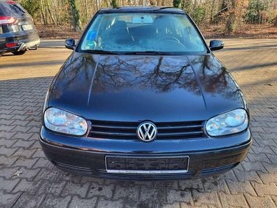 Schwarz Gebraucht 2002 VW Golf Comfortline Limousine | 2.990 € (Fairer Preis)